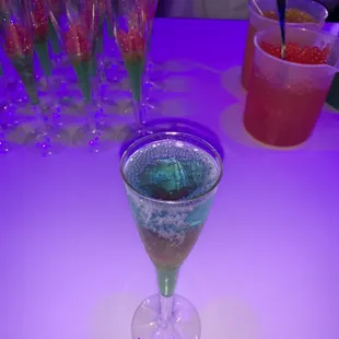 Champagne style drink