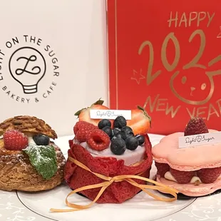 *:｡ﾟ Heavenly Crème Brûlée, Taro Lucky Bag, and Lychee Raspberry Macaron *:｡ﾟ\ (･‿･) /ﾟ* #HappyLunarNewYear2023