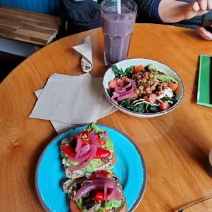 Loaded avocado toast and a Bright Bowl