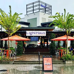 the outside of the restaurant