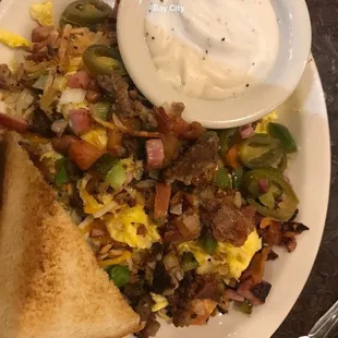 "Texas Trash" (small) breakfast platter.  Yummy!!!