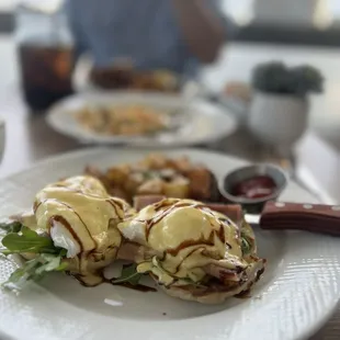Eggs Benedict
