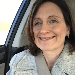 Debbie O.
