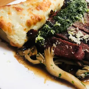 Butter Lettuce Grilled Shortrib