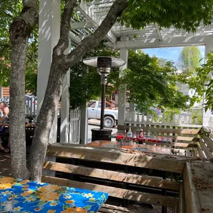 Outdoor seating - beautiful!