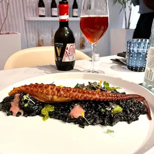 Black risotto w octopus