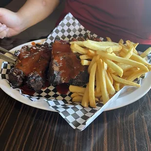 Beef ribs, prime rib (it's there I promise) and fries