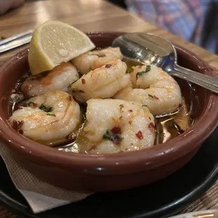 Shrimp with Garlic, Olive Oil, &amp; Red Pepper