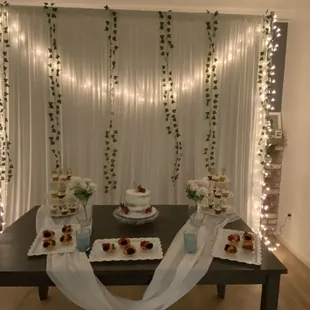 Cup cakes and fruit tarts