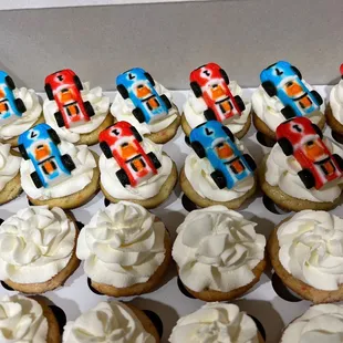 a dozen cupcakes in a box