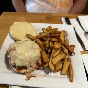 Brewhouse Pizza Burger