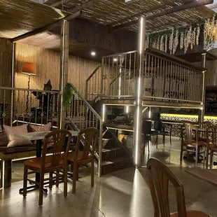 Multi level seating.