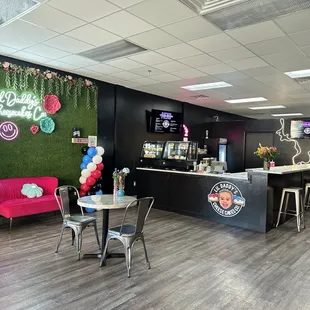 The front entryway and counter.