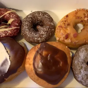 1/2 Dozen