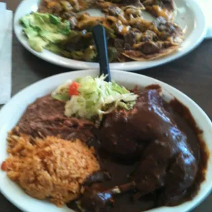 Chicken Mole and Fajita Nachos with sweet tea....