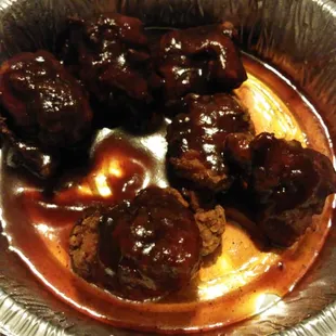 Boneless chicken wings.........they look more like bear knuckles. *sad face*