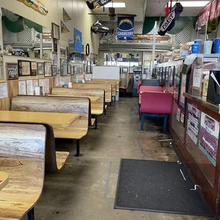 Dine in option! Old school