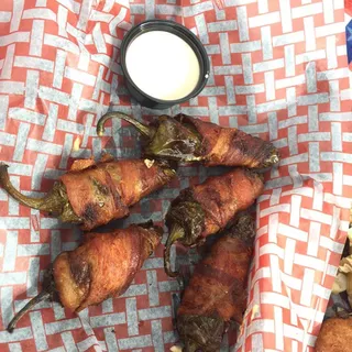 Smoked Piggy Poppers