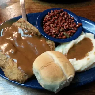 Country Fried Steak w mashed potatoes n purple hull peas