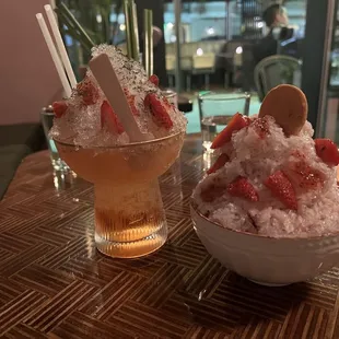 Strawberry hill and seasonal kakigori