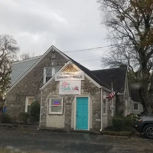 Lili Bella's Cakes in Hendersonville, TN