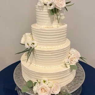 Wedding at Bluegrass Country Club.