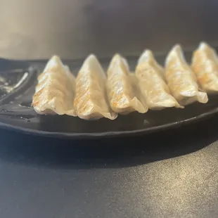 Pot stickers