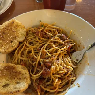 Spaghetti with meat sauce.