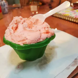 strawberry lavender gelato (dairy free)