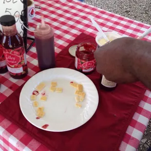 Free samples of homemade jam