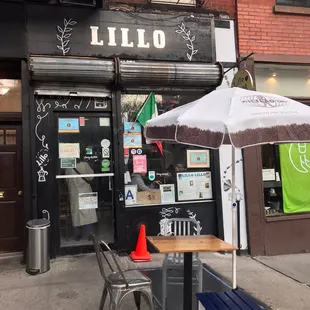 Charming little spot! Exterior.