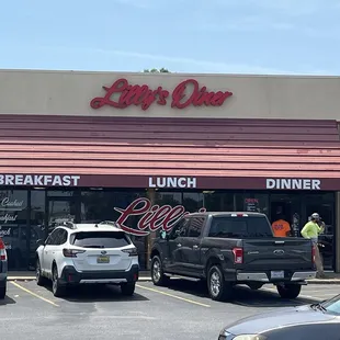 the outside of the restaurant