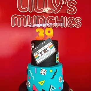 90's custom cake miami