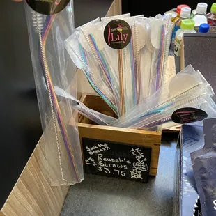 super cute straw with brush in it also cheap