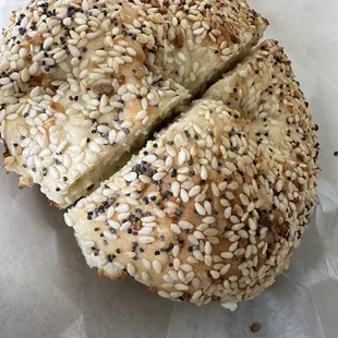 4.24.23 Everything bagel with cream cheese