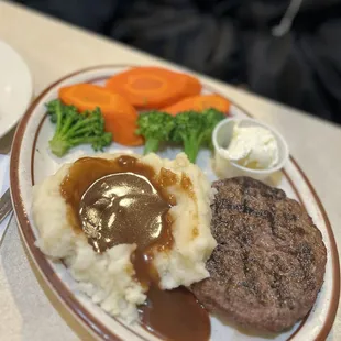 Hamburger steak dinner