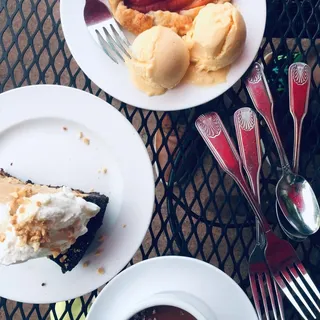 Peanut Butter Pie with Oreo Cookie Crust