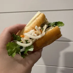 Half bạnh mì gà - chicken