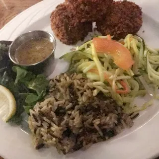 Crispy Maryland Crab Cake Dinner