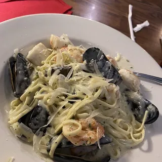 North Shore Seafood Pasta