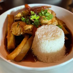 Saltado de Pollo