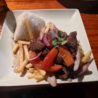 Lomo Saltado