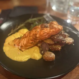 Grilled Salmon 10/10