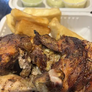 food, chicken wings and fried chicken