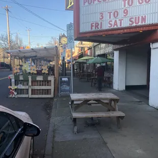 Warm and safe out door dining