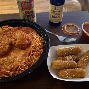 Spaghetti &amp; Meatball, Fried Mozzarella (sad sticks)