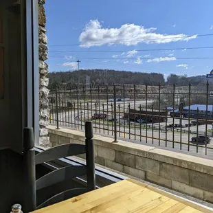 Nice view! Nice big windows to get a wonderful view on a nice day