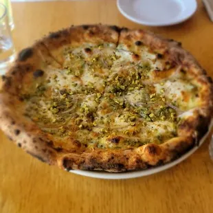 Bianco e Nocci pizza