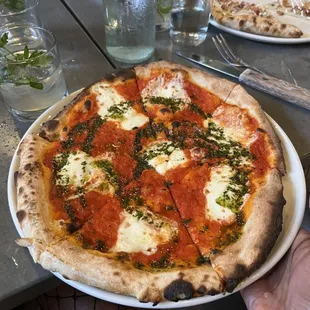 Margarita pizza