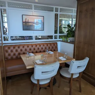 Table &amp; Place Setting